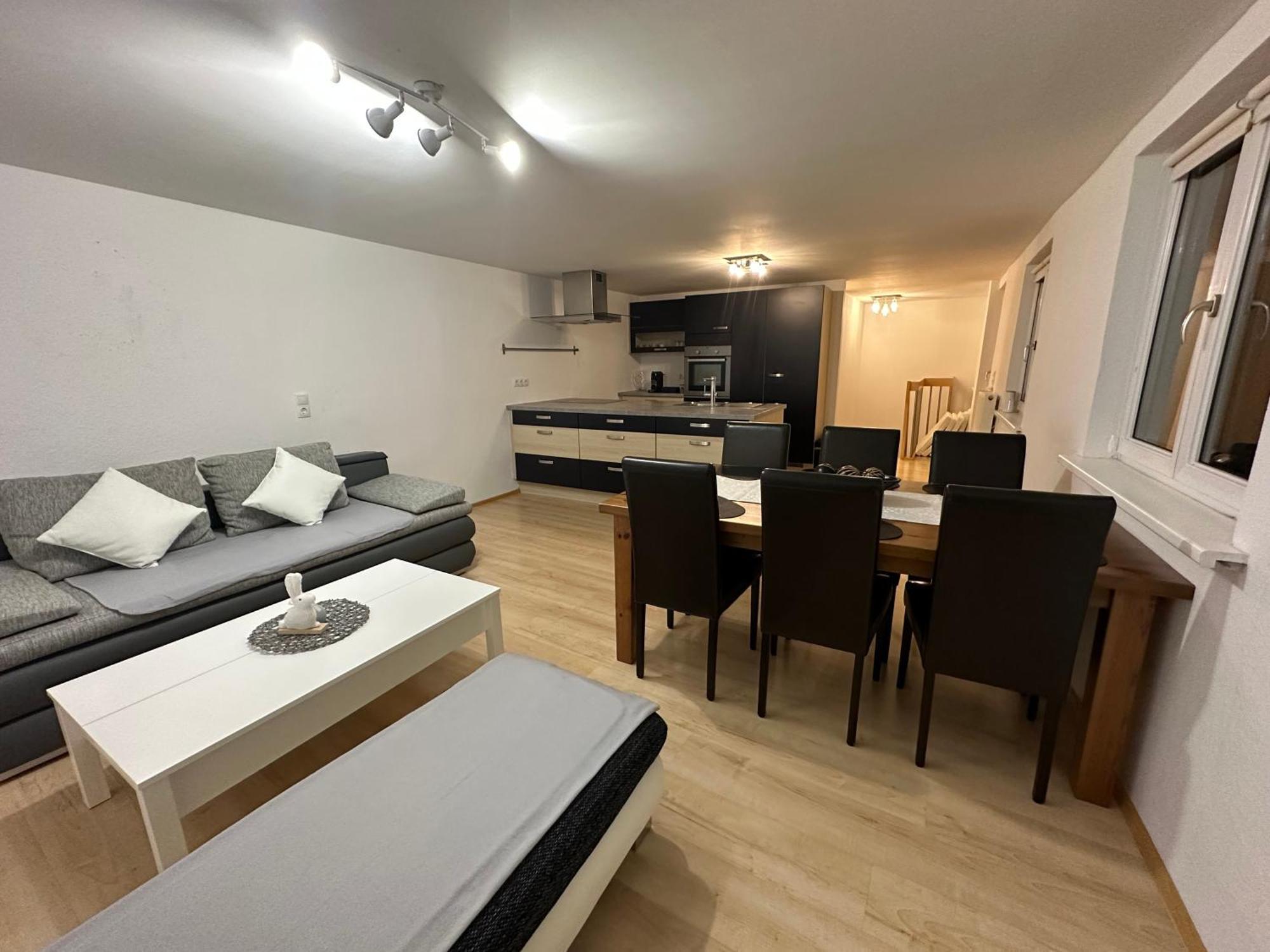 Maisonette-Apartment Mit Grosser Terrasse Im Zentrum Von ブレゲンツ エクステリア 写真